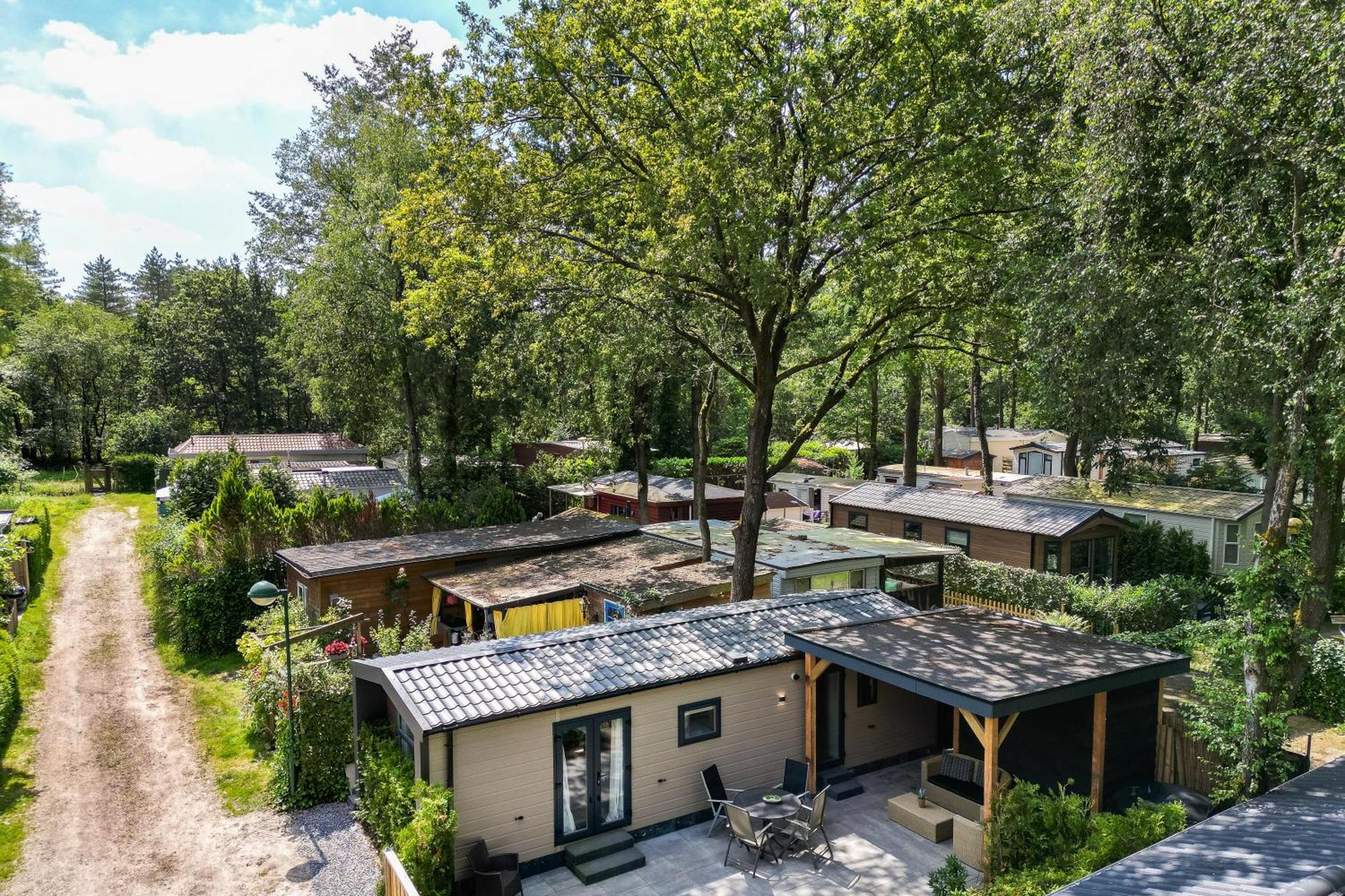 Veluwe Hoenderloo Luxury Chalet With Private Sauna And Hot Tub - Swimming Pool Tennis Court Supermarket Bowling Alley Theatre And Entertainment For Children Exterior photo