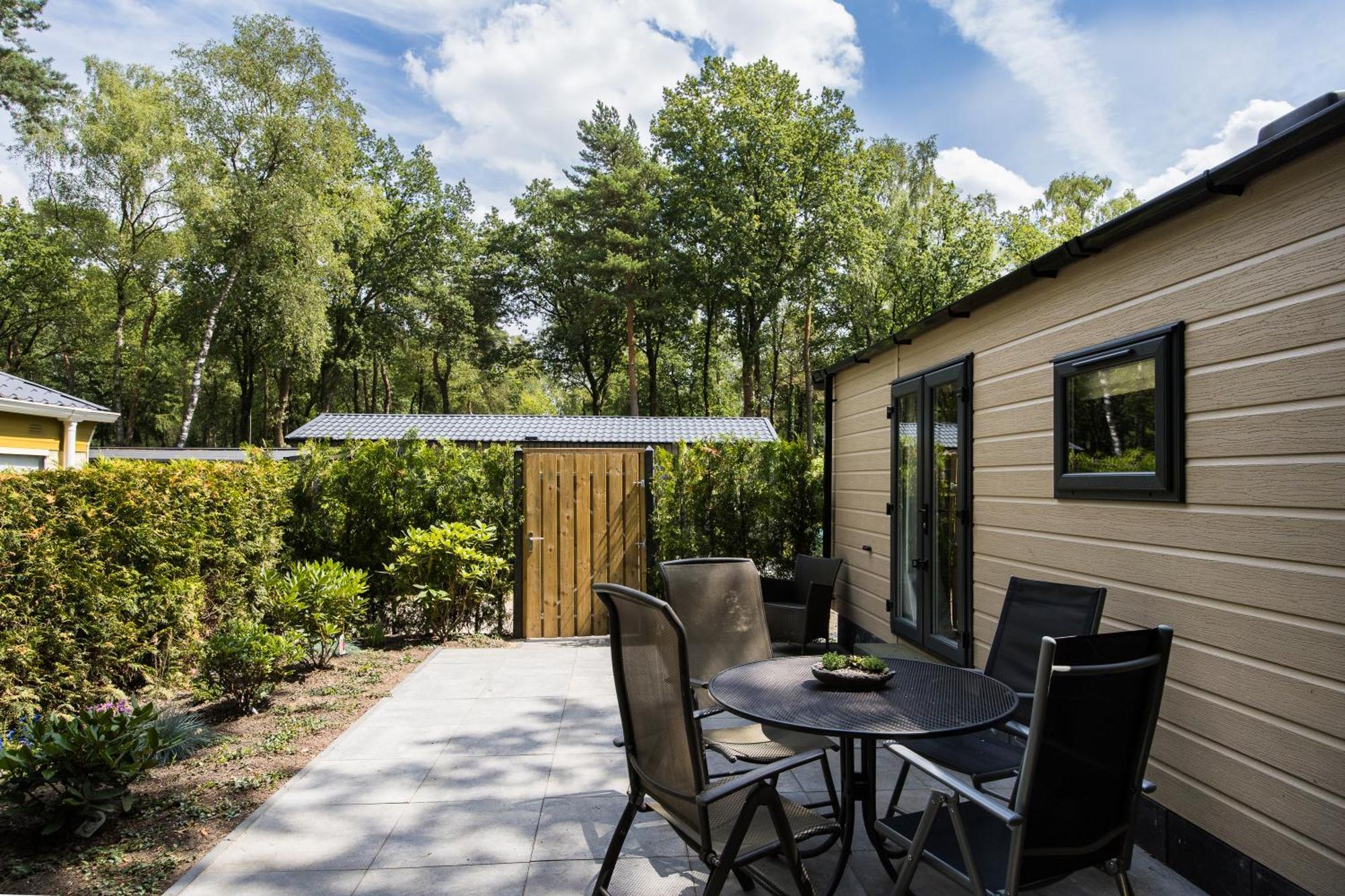 Veluwe Hoenderloo Luxury Chalet With Private Sauna And Hot Tub - Swimming Pool Tennis Court Supermarket Bowling Alley Theatre And Entertainment For Children Exterior photo